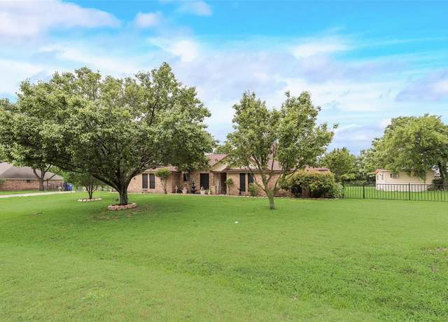 Property at 13962 Rainbow Dr, Forney, TX 75126, 3 beds, 2 baths