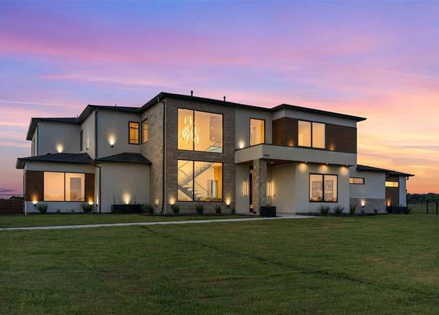 Property at 2005 High Meadow Ct, Bartonville, TX 76226, 5 beds, 6 baths