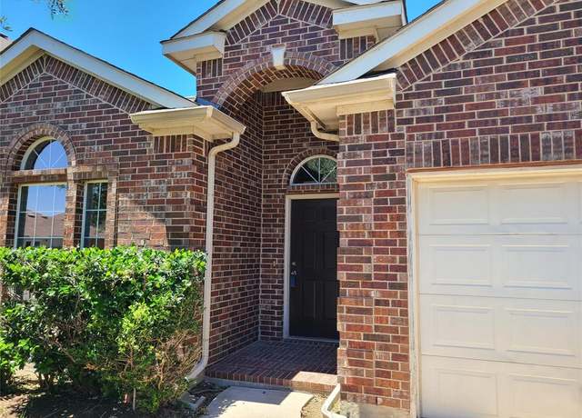 Property at 9925 Bull Run, Fort Worth, TX 76177, 3 beds, 2 baths