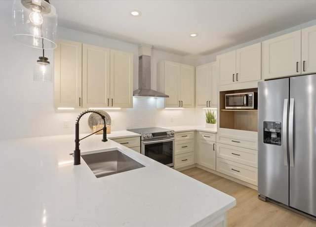 Property at 505 Lottie St, Waco, TX 76704, 3 beds, 2.5 baths