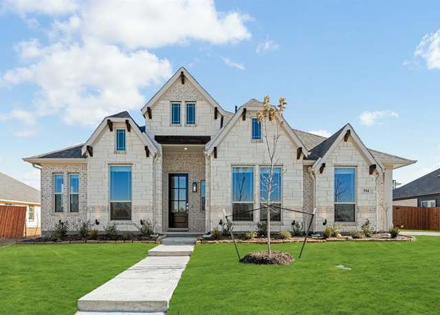 Property at 914 S Bluebird Ln, Midlothian, TX 76065, 4 beds, 3 baths