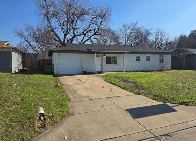 Property at 3736 Layton Ave, Haltom City, TX 76117, 3 beds, 1.5 baths