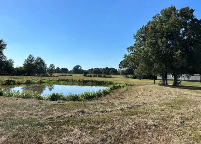 Property at 206 Waco St, Avery, TX 75554, 3 beds, 2 baths
