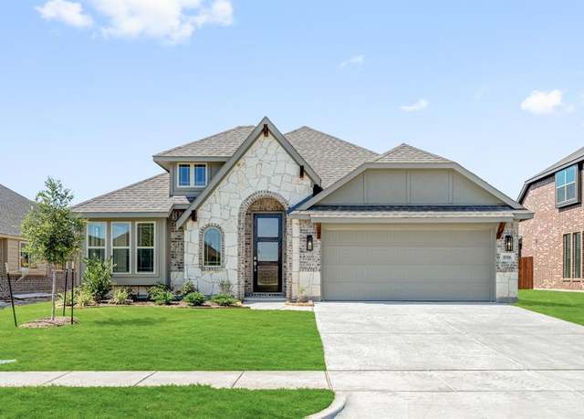 Property at 1016 Pineview Ln, Crowley, TX 76036, 4 beds, 3 baths