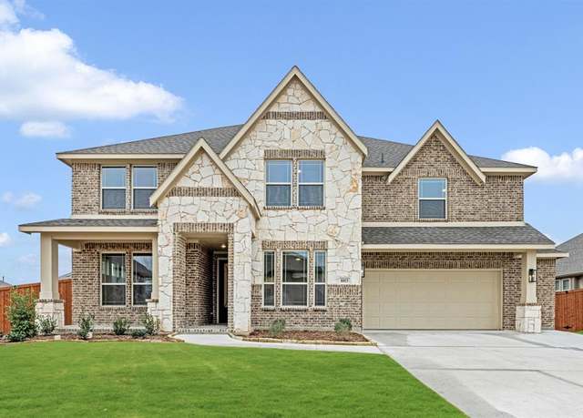 Property at 1013 Emerald Trace Dr, Justin, TX 76247, 6 beds, 5.5 baths