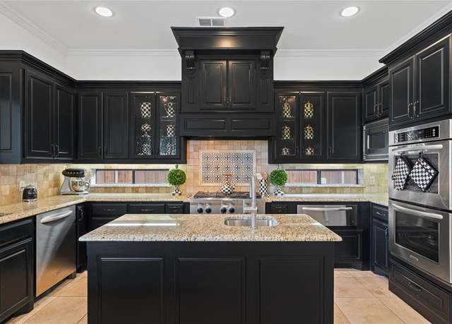 Property at 10388 Tobias Ln, Frisco, TX 75033, 4 beds, 3.5 baths