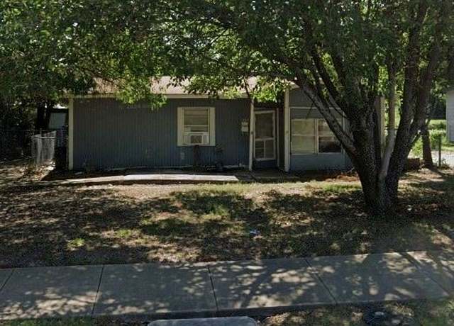 Property at 1303 N Galloway Ave, Mesquite, TX 75149, 2 beds, 1 bath