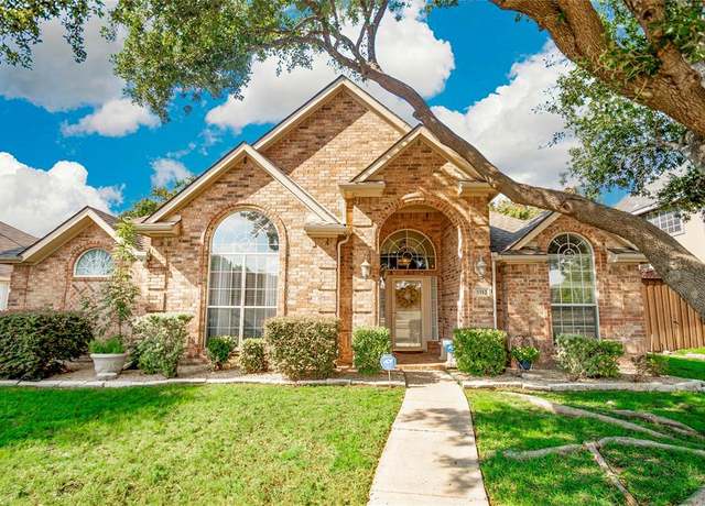 Property at 1113 Pleasant Oaks Dr, Lewisville, TX 75067, 4 beds, 3 baths