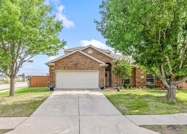 Property at 11389 Corsicana Dr, Frisco, TX 75035, 3 beds, 2 baths