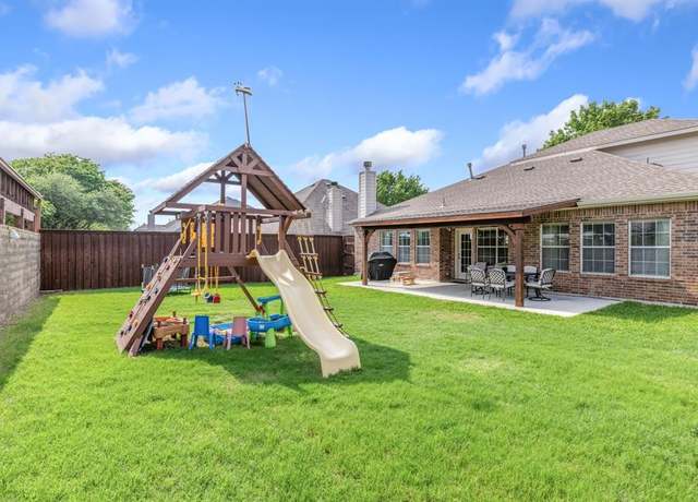 Property at 11389 Corsicana Dr, Frisco, TX 75035, 3 beds, 2 baths