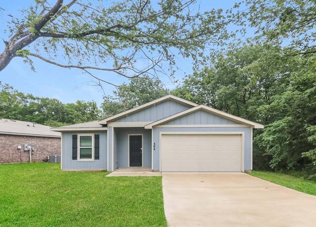 Property at 304 Outboard Dr, Gun Barrel City, TX 75156, 3 beds, 2 baths