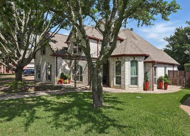 Property at 49 Panorama Cir, Trophy Club, TX 76262, 4 beds, 3 baths