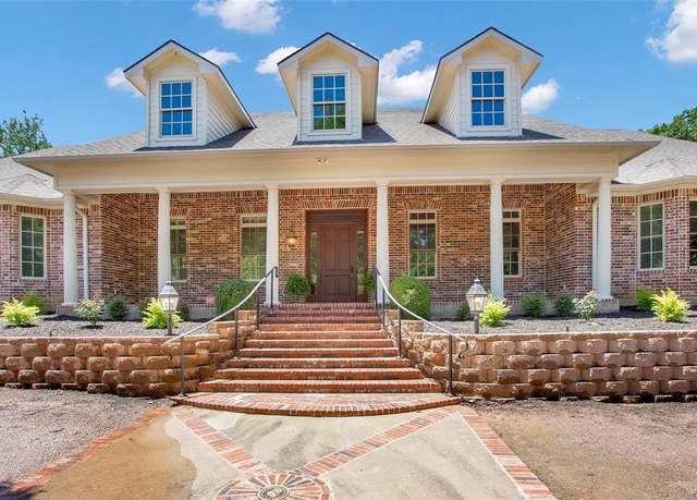 Property at 48 Summit Oaks Cir, Denison, TX 75020, 5 beds, 5 baths