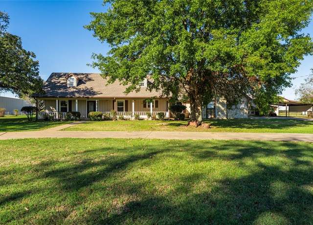 Property at 1381 Vz County Road 2704, Mabank, TX 75147, 3 beds, 2.5 baths