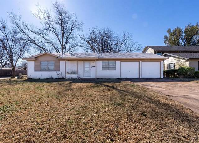 Property at 3901 Laurel Dr, Abilene, TX 79603, 3 beds, 2 baths