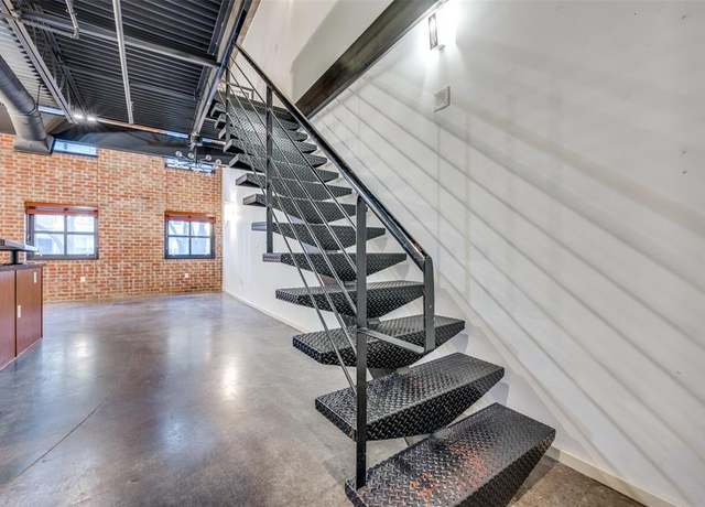 Property at 3110 Thomas Ave #109, Dallas, TX 75204, 1 bed, 1.5 baths