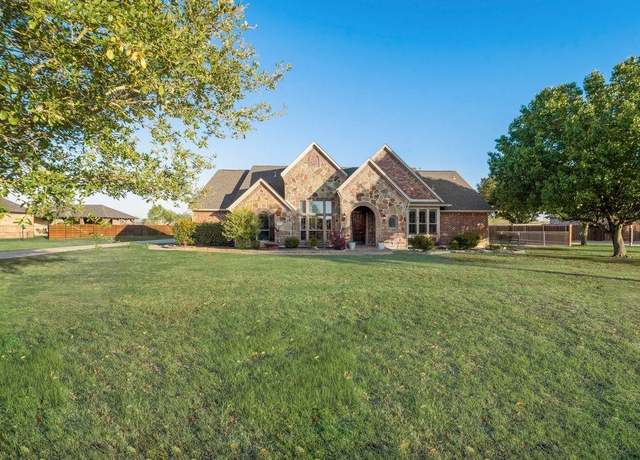 Property at 18176 Langford Ln, Talty, TX 75126, 4 beds, 3 baths