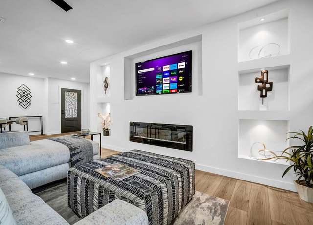 Property at 2371 Chart Dr, Dallas, TX 75228, 3 beds, 2 baths