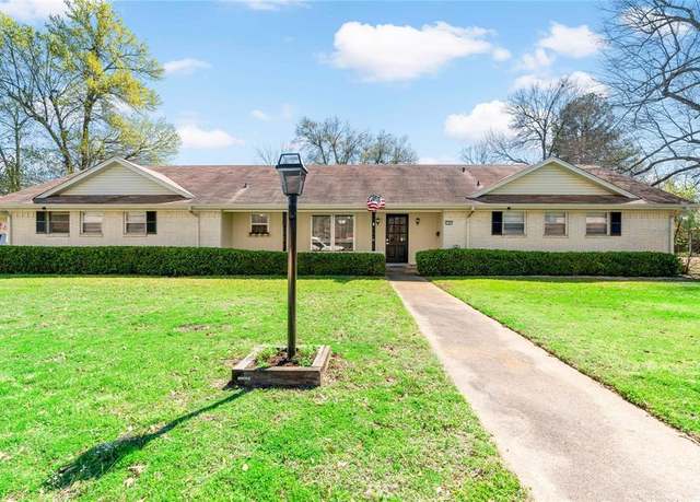 Property at 2598 Clark Ln, Paris, TX 75460, 3 beds, 2.5 baths