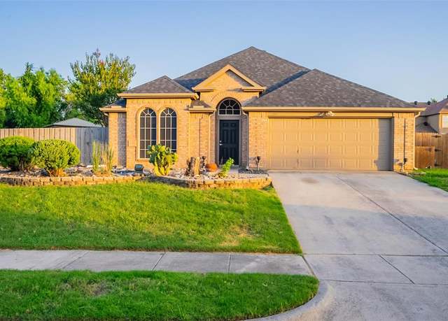 Property at 317 White Oak Dr, Lake Dallas, TX 75065, 3 beds, 2 baths
