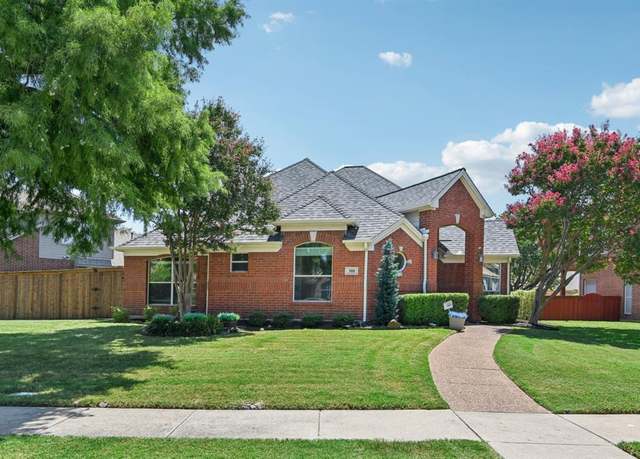 Property at 308 Cosbie Dr, Irving, TX 75063, 3 beds, 2 baths