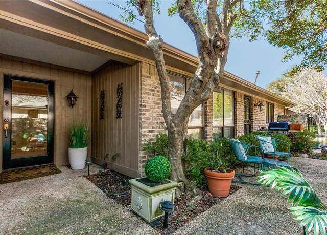 Property at 5006 Village Ct, Dallas, TX 75248, 3 beds, 2.5 baths
