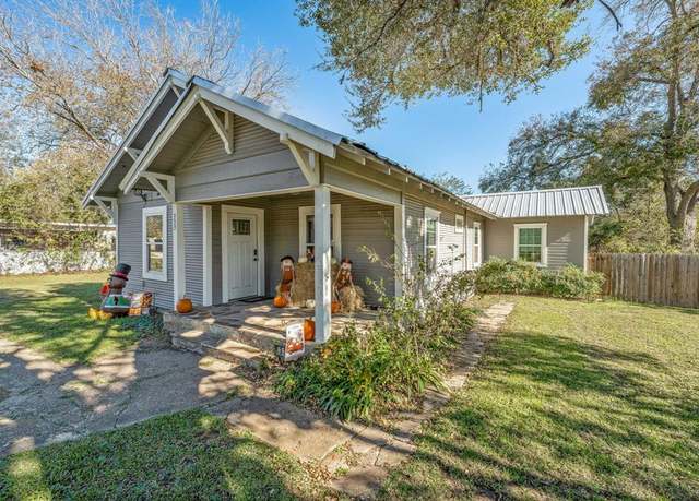 Property at 333 Hurt St, Dublin, TX 76446, 2 beds, 2 baths