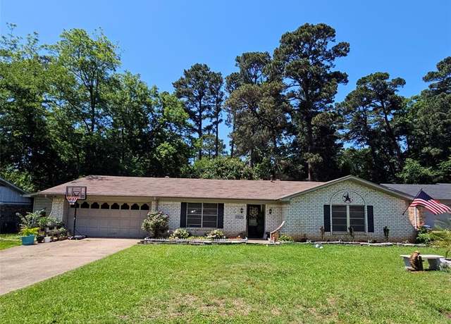 Property at 1005 Seminole Ln, Longview, TX 75605, 3 beds, 2 baths