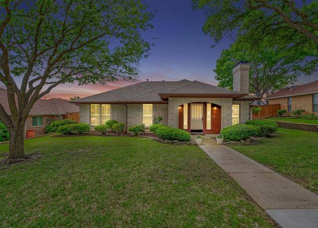 Property at 2010 Vista Crest Dr, Carrollton, TX 75007, 3 beds, 2 baths