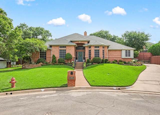 Property at 6808 N Oaks Dr, North Richland Hills, TX 76182, 3 beds, 2 baths