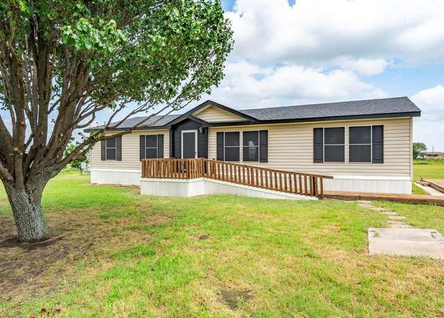 Property at 9016 Adobe Ct, Alvarado, TX 76009, 4 beds, 2 baths