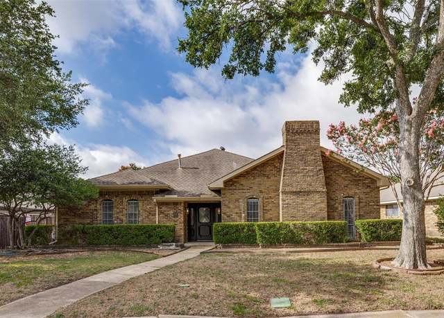 Property at 9742 Amberley Dr, Dallas, TX 75243, 3 beds, 3 baths