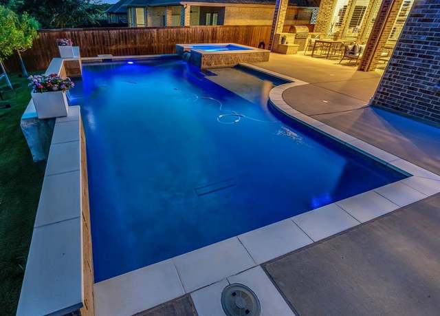 Property at 5216 Ravine Ridge Ct, Flower Mound, TX 76262, 5 beds, 4 baths