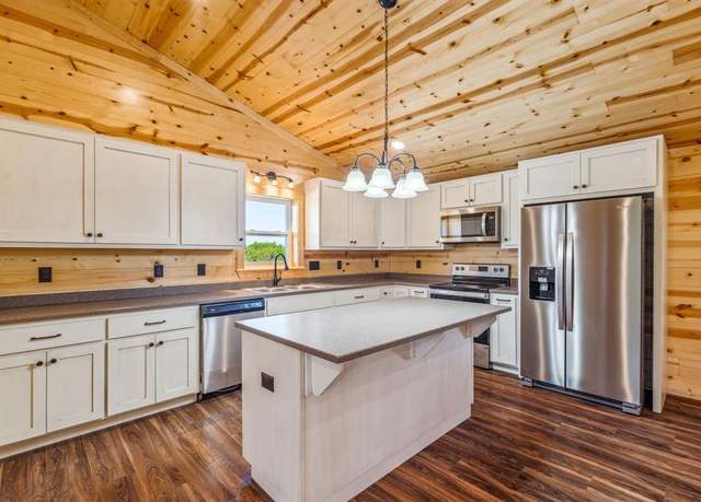 Property at 335 Outpost Dr, Stephenville, TX 76401, 3 beds, 2 baths