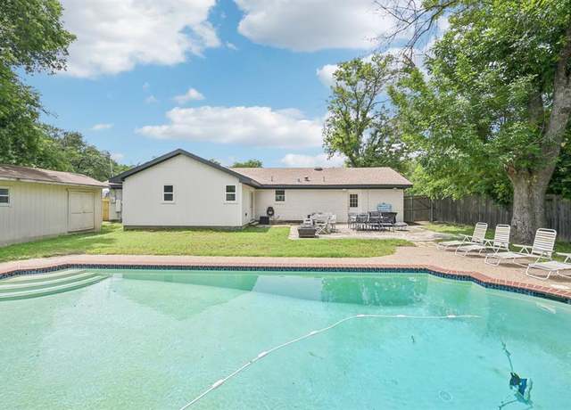 Property at 6917 Overhill Rd, Fort Worth, TX 76116, 3 beds, 2 baths