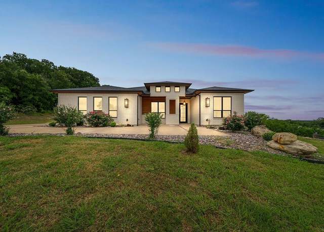 Property at 2522 Hardwick Ln, Cedar Hill, TX 75104, 3 beds, 3 baths
