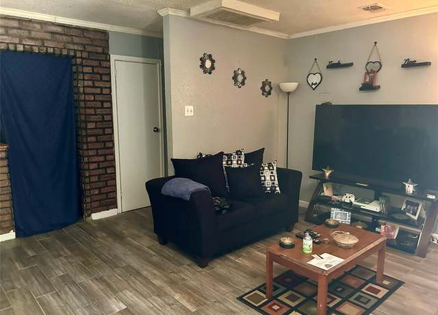 Property at 3051 Valley Ridge Rd, Shreveport, LA 71108, 2 beds, 1 bath