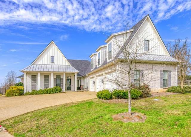 Property at 200 Sam Willen, Benton, LA 71006, 4 beds, 3.5 baths
