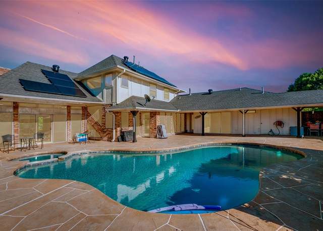 Property at 5301 Calumet Dr, Plano, TX 75023, 5 beds, 3 baths