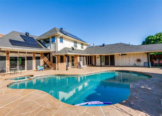 Property at 5301 Calumet Dr, Plano, TX 75023, 5 beds, 3 baths