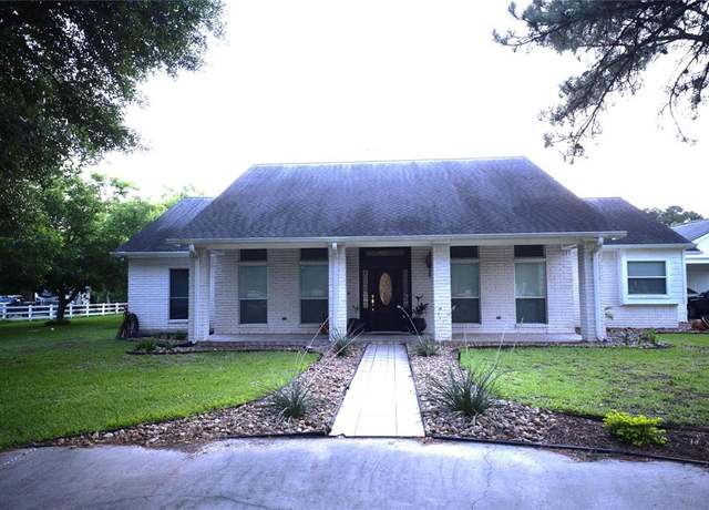 Property at 22102 Timber Ridge Dr, Magnolia, TX 77355, 3 beds, 2.5 baths