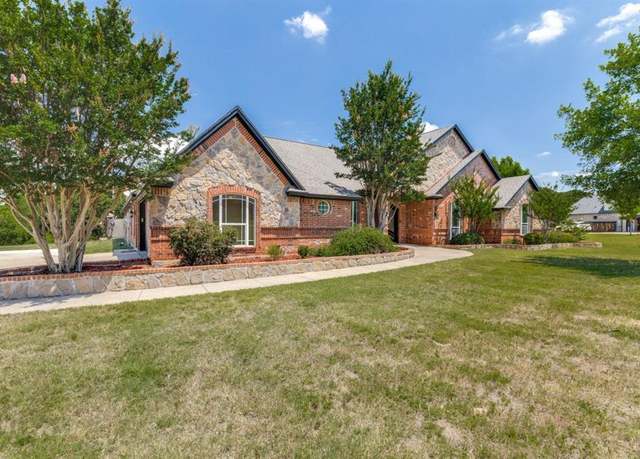 Property at 308 Aurora Vista Trl, Aurora, TX 76078, 4 beds, 3.5 baths