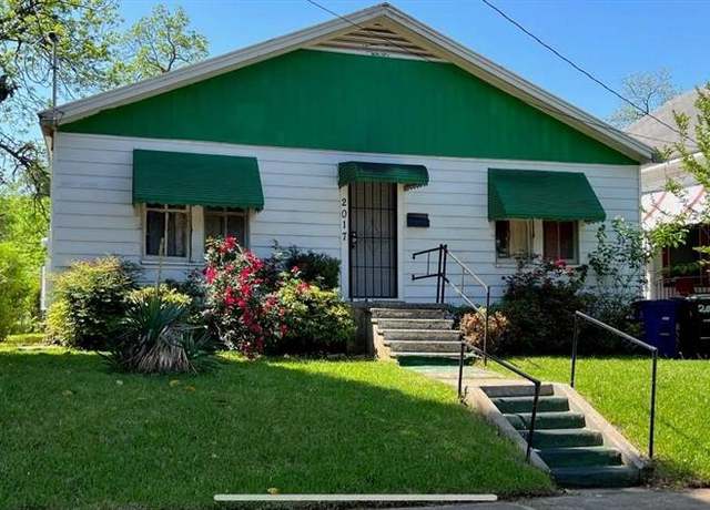 Property at 2017 Looney St, Shreveport, LA 71103, 2 beds, 2 baths