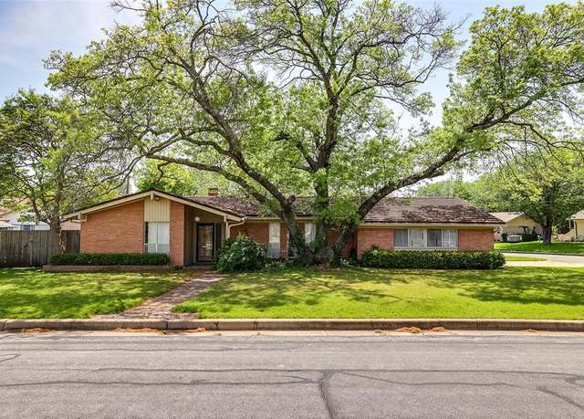 Property at 7025 Wycliff St, Fort Worth, TX 76116, 4 beds, 2 baths