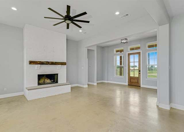 Property at 2056 Huling Rd, Sanger, TX 76266, 4 beds, 3 baths