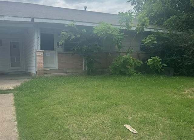 Property at 4313 Roberts St, Greenville, TX 75401, 3 beds, 1.5 baths