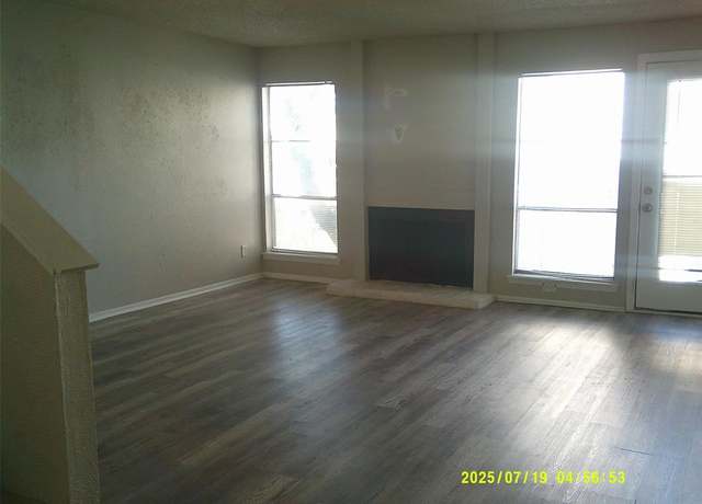 Property at 5534 Boca Raton Blvd #292, Fort Worth, TX 76112, 2 beds, 2.5 baths