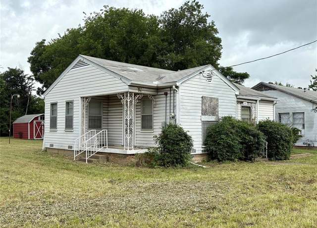 Property at 1651 N Montclair Ave, Dallas, TX 75208, 2 beds, 1 bath