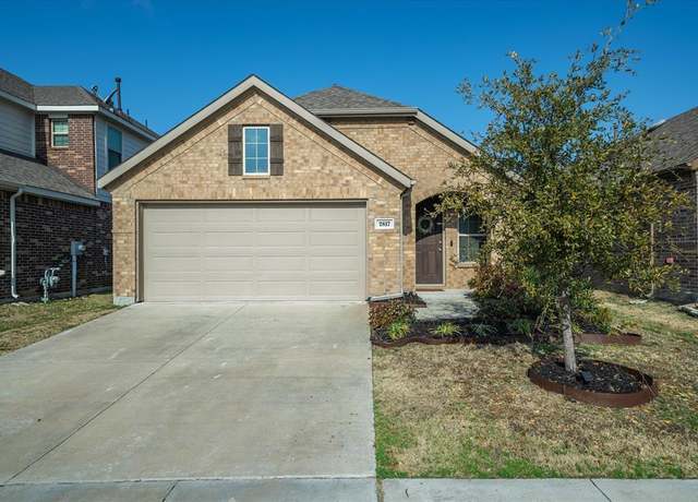Property at 2817 Lenham Ln, Forney, TX 75126, 3 beds, 2 baths
