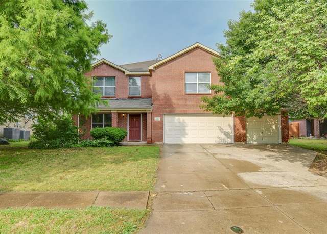 Property at 115 Gayleh Ln, Waxahachie, TX 75165, 3 beds, 2.5 baths